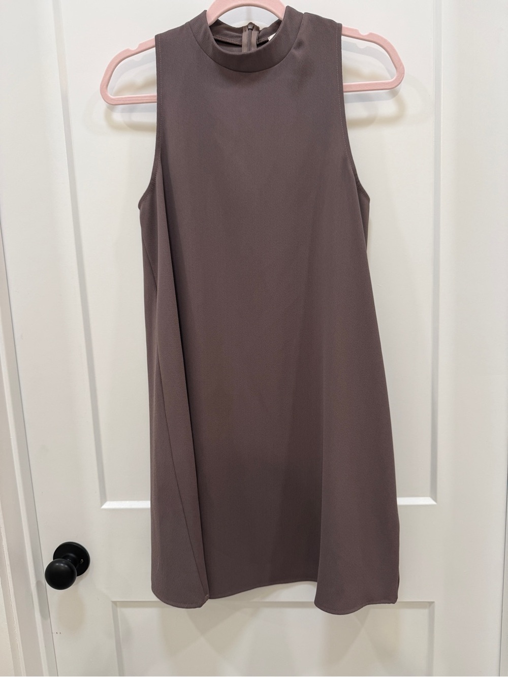 NWT Everly Sleeveless Taupe Shift Dress - Modern Minimalist